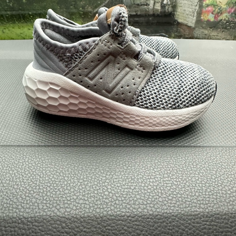 Toddler new balances size 4